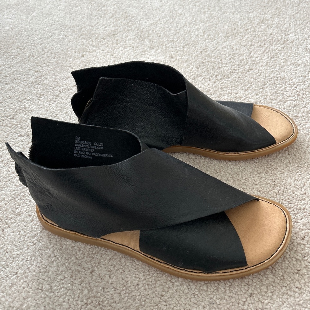 Born IWA sandals in black size 9